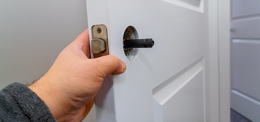 Nighttime Locksmith For Lock Repair in Corona, CA
