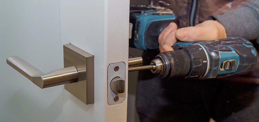 Broken Door Handle Lock Repair in Corona, California