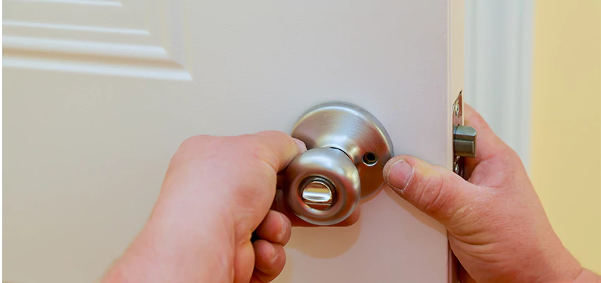 After-hours Locksmith For Lock And Key Installation in Corona, CA