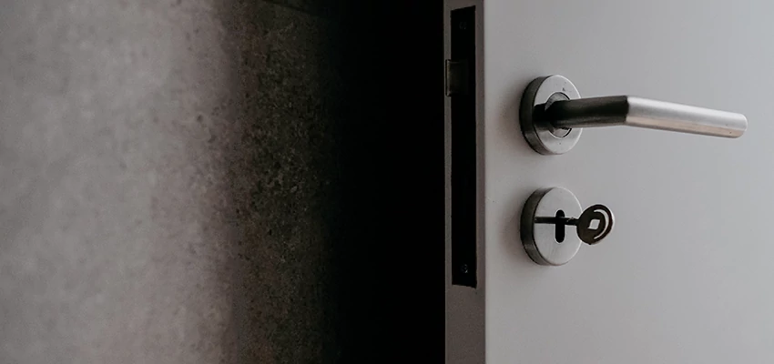 Front Door Handle Repair And Installation in Corona, CA